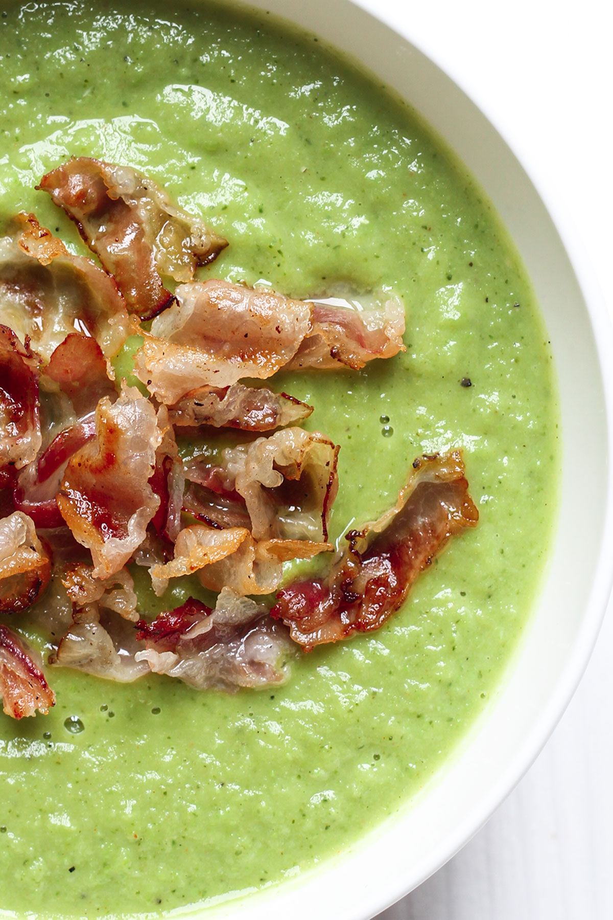 Easy & Healthy Broccoli and Pea Soup