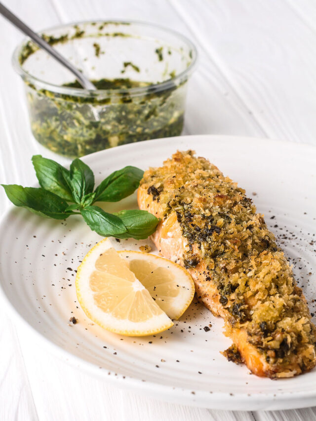 cropped-baked_salmon_with_a_pesto_and_panko_crust_pintereset_3.jpg