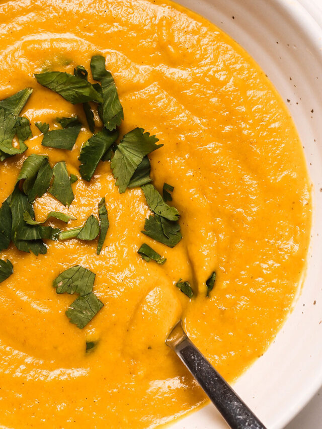 Carrot & Parsnip Soup (perfect for Christmas leftovers)