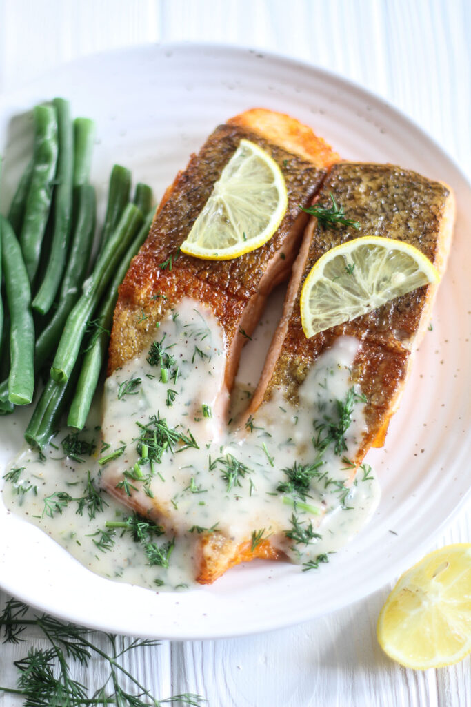 Super Easy Dill Sauce For Salmon