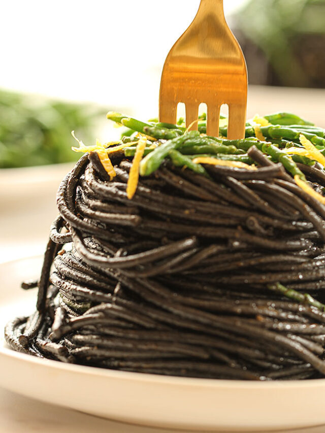Squid Ink Pasta  (Witches Hair Pasta for Halloween)