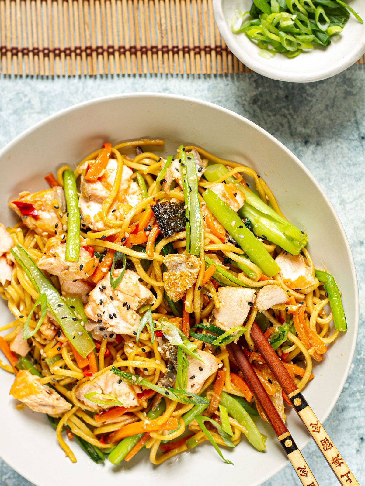 teriyaki-salmon-noodles-stir-fry-knife-and-soul